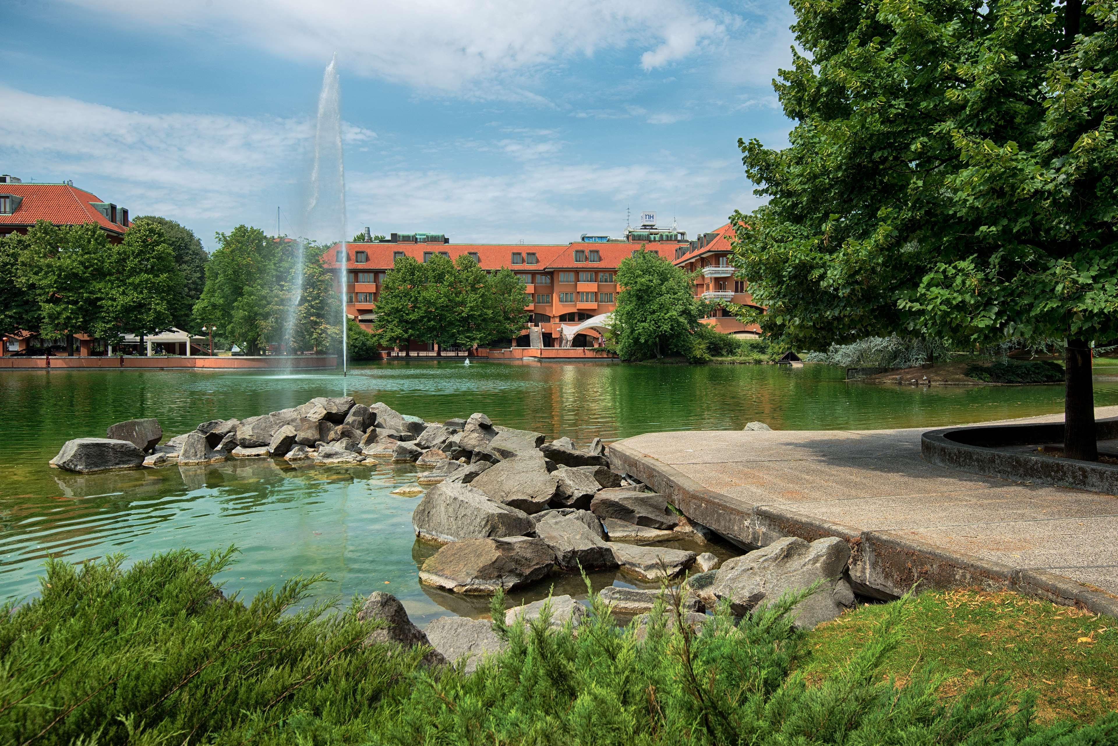 Nh Milano 2 Hotel Segrate Bagian luar foto