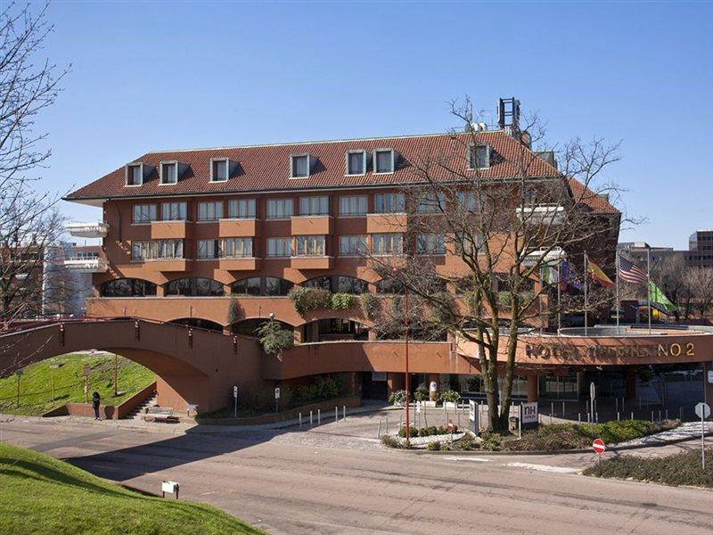 Nh Milano 2 Hotel Segrate Bagian luar foto